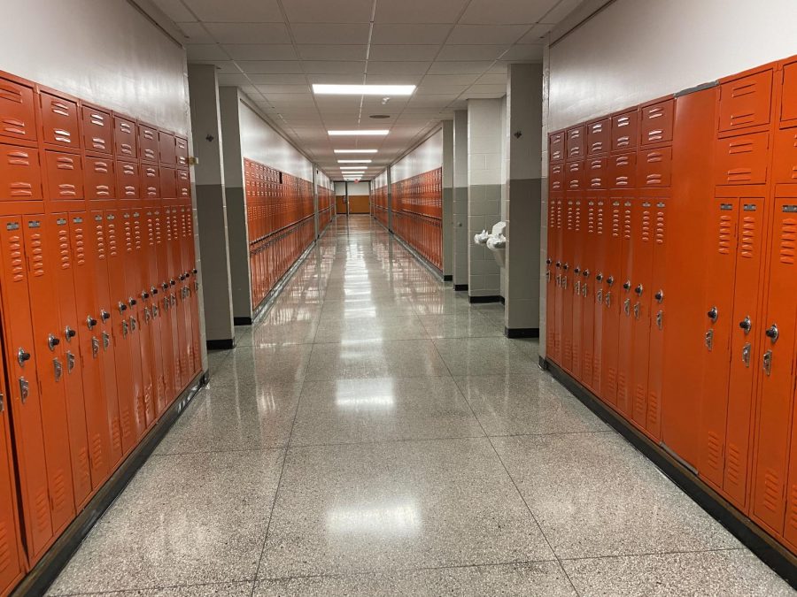 The+hallways+at+Cental+Campus+are+currently+empty+of+students.+Teachers+teach+inside+their+classrooms+while+students+learn+remotely+at+home.++This+could+change+on+Sept.+14%2C+as+the+Board+of+Education+has+plans+for+hybrid+learning+to+start.+